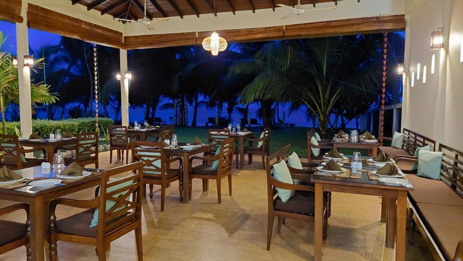 Lanka Beach Boutique Bungalows & Grand Villa Tangalle Extérieur photo